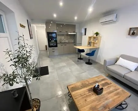 La Cave Apartment Quarante
